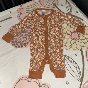 0-3 baby girl sleeper